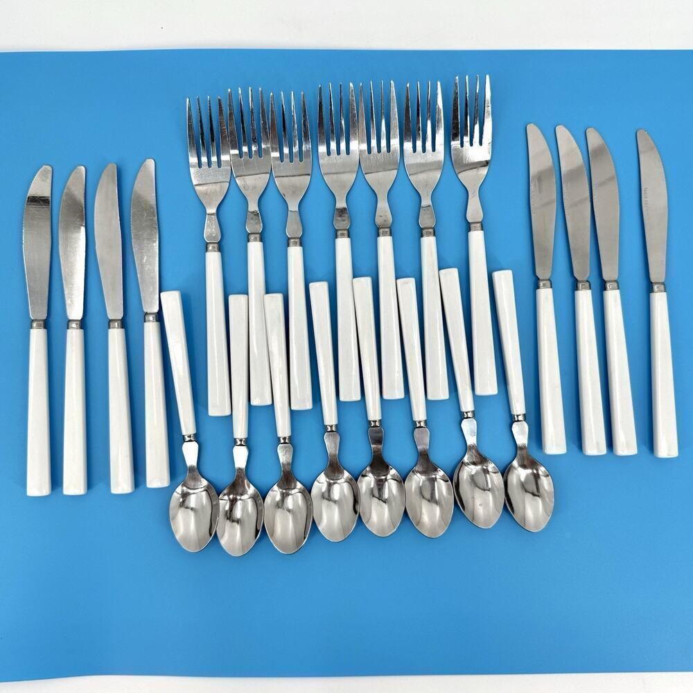 23 Piece MCM Ivory Melamine Handled Flatware Set Stainless